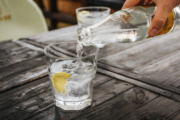 Natronwasser trinken? Nutzen, Risiken und Grenzen – sachliche Einordnung und Sicherheit