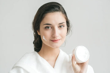 Silbercreme: Wirkung, Grenzen und Hautverträglichkeit – sachliche Einordnung und Sicherheit