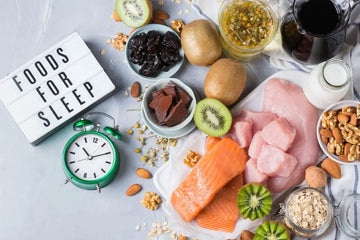 Lebensmittel mit Tryptophan und Melatoninbezug auf einem Tisch