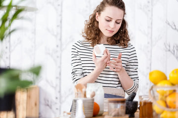 Vegane Sahne: Sorten, Verwendung und Nährwerte – sachliche Einordnung und Sicherheit
