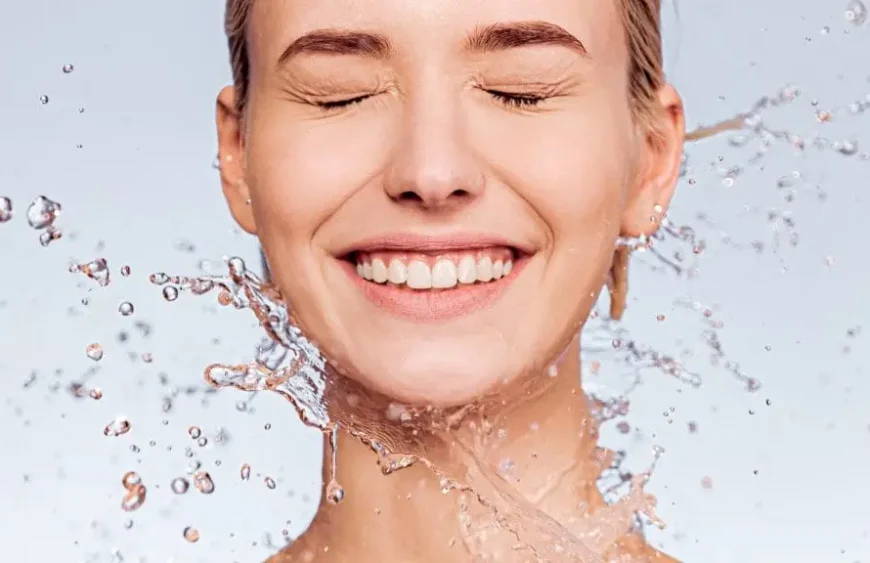 Silberwasser: Die erstaunlichen Vorteile für die Hautpflege und Aknebehandlung