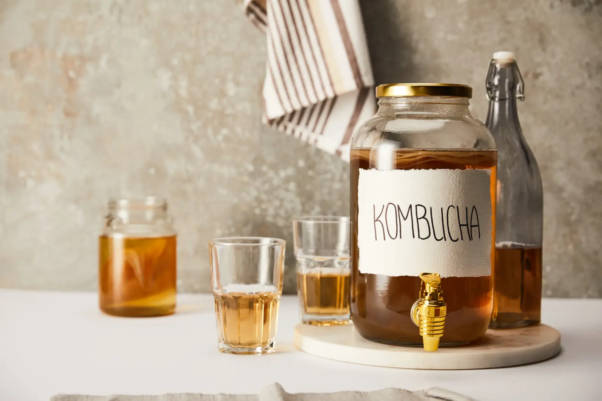 Kombucha Pilz: Alles, was Sie über das magische Elixier der Gesundheit wissen sollten