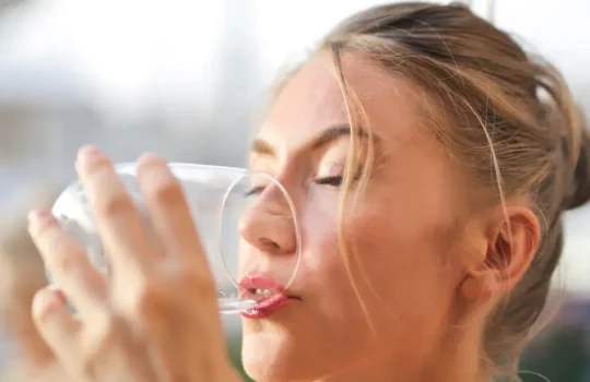 Kolloidales Lithium: Wirkung, Anwendung & „Dosierung“? Der ehrliche Faktencheck (2025)